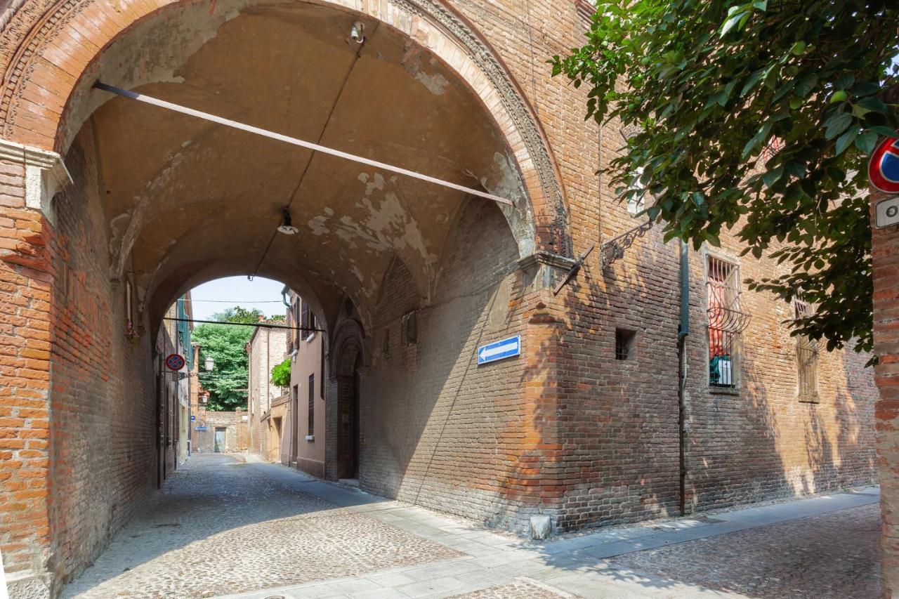 Ferrara Casa dell'Archivòlto con Garage Exterior foto