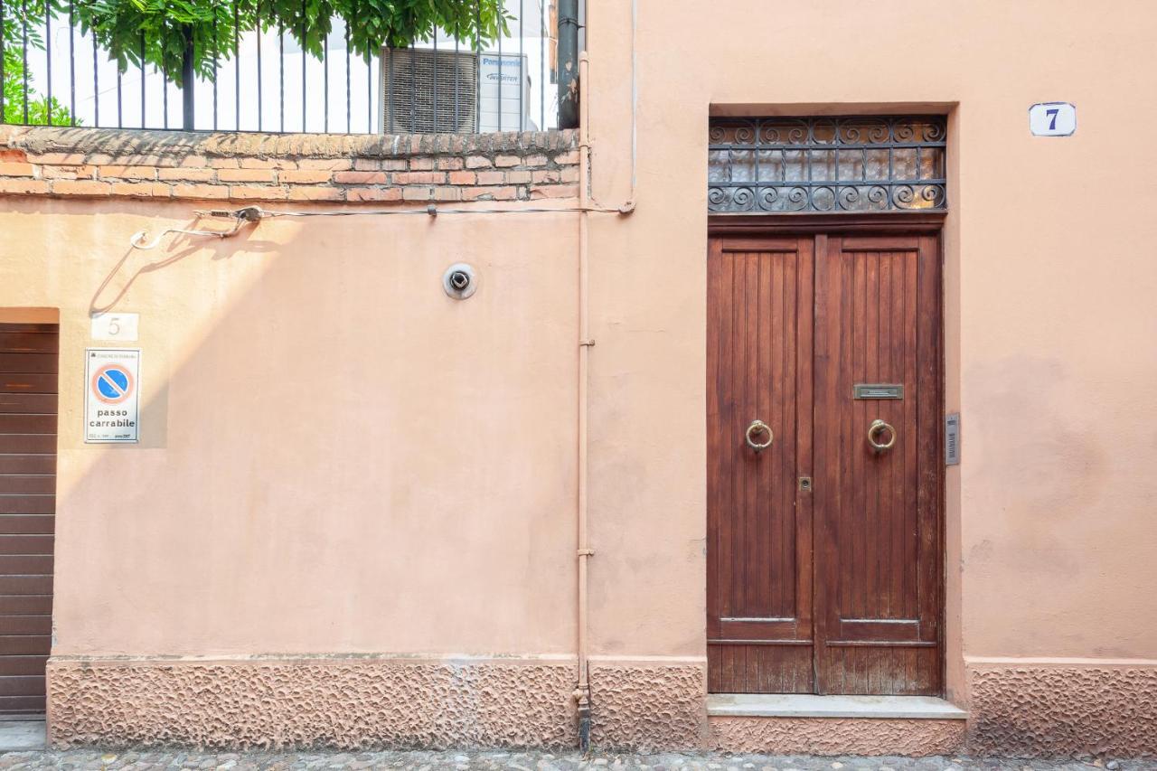 Ferrara Casa dell'Archivòlto con Garage Exterior foto
